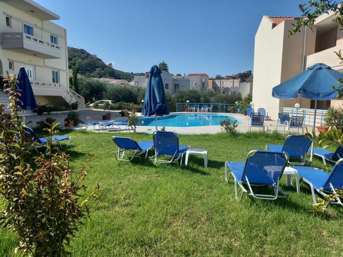 Michalis Litinas Apartments Agia Marina  Exterior photo